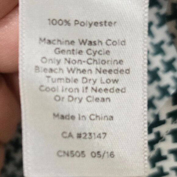 Talbots Houndstooth Pattern Green & White Button Down Blouse - Picture 2 of 8